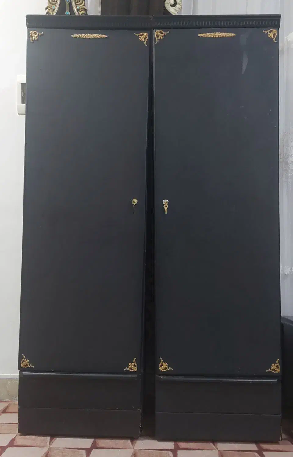 کمدو میز آرایشی|میز و صندلی غذاخوری|کازرون, |دیوار