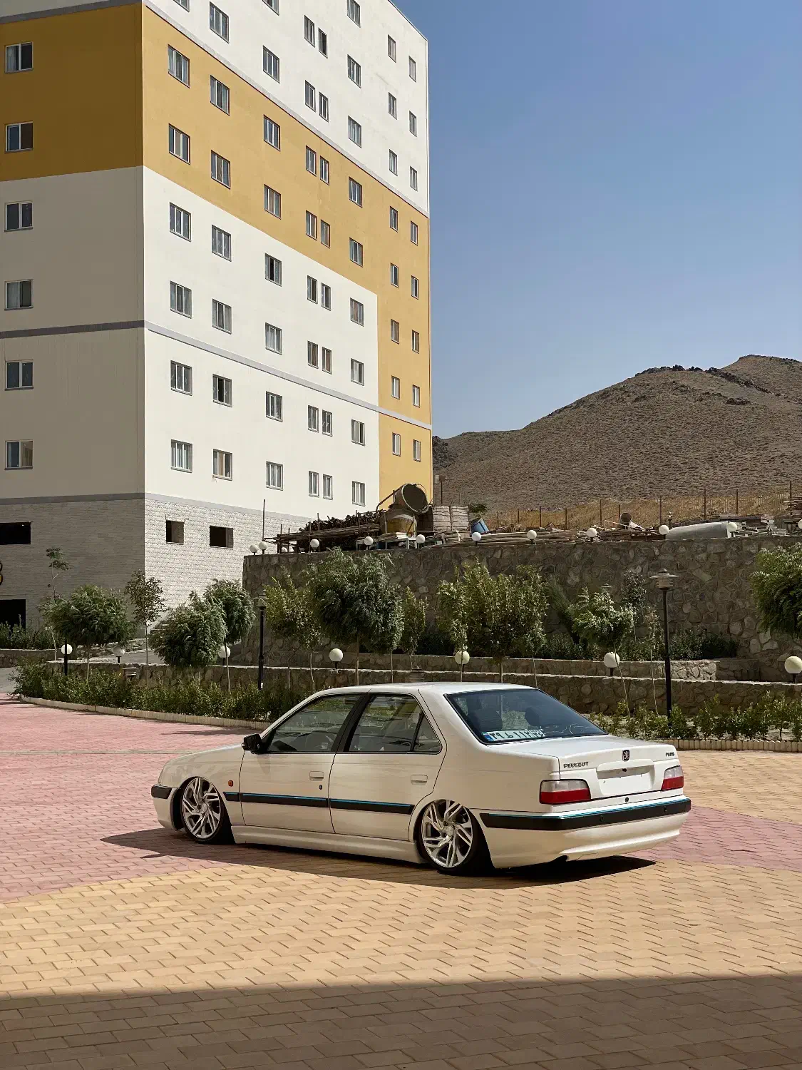 پژو پارس مدل ۹۳ پنوماتیک|خودرو سواری و وانت|مشهد, سرافرازان|دیوار