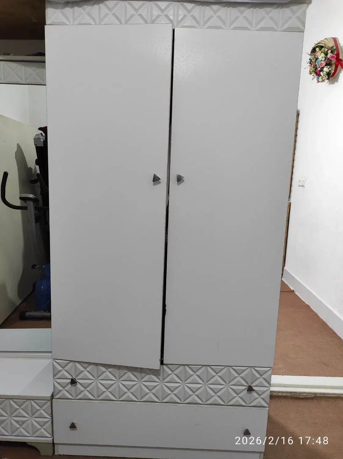 کمد|جاکفشی، کمد، دراور|اقبالیه, |دیوار