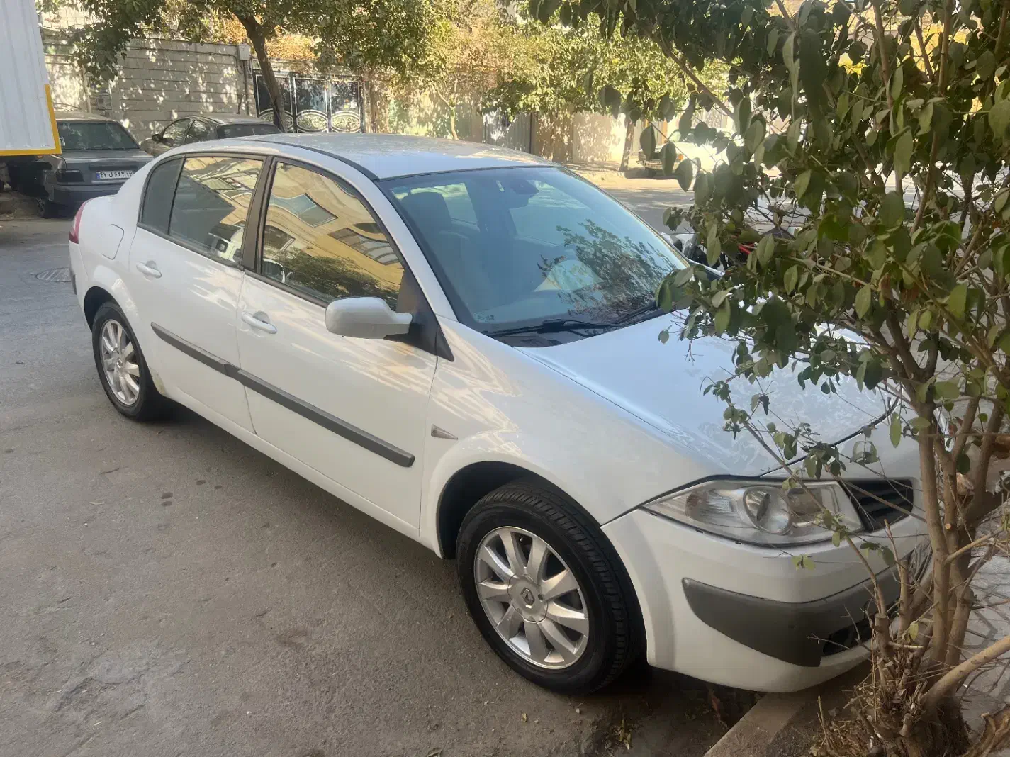 مگان 2000 اتومات|خودرو سواری و وانت|مشهد, اقبال|دیوار