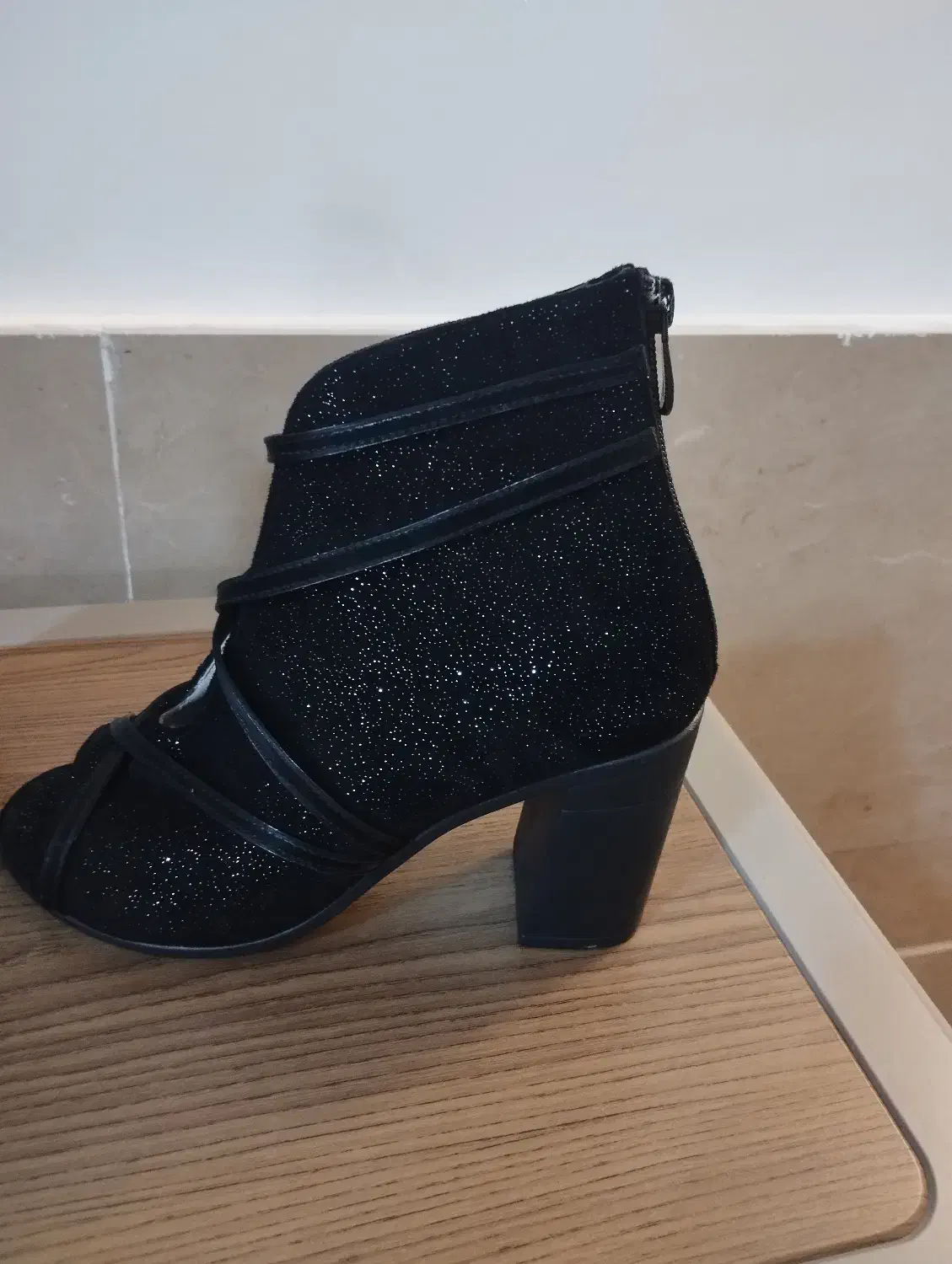 کفش مجلسی|کیف، کفش، کمربند|ملایر, |دیوار