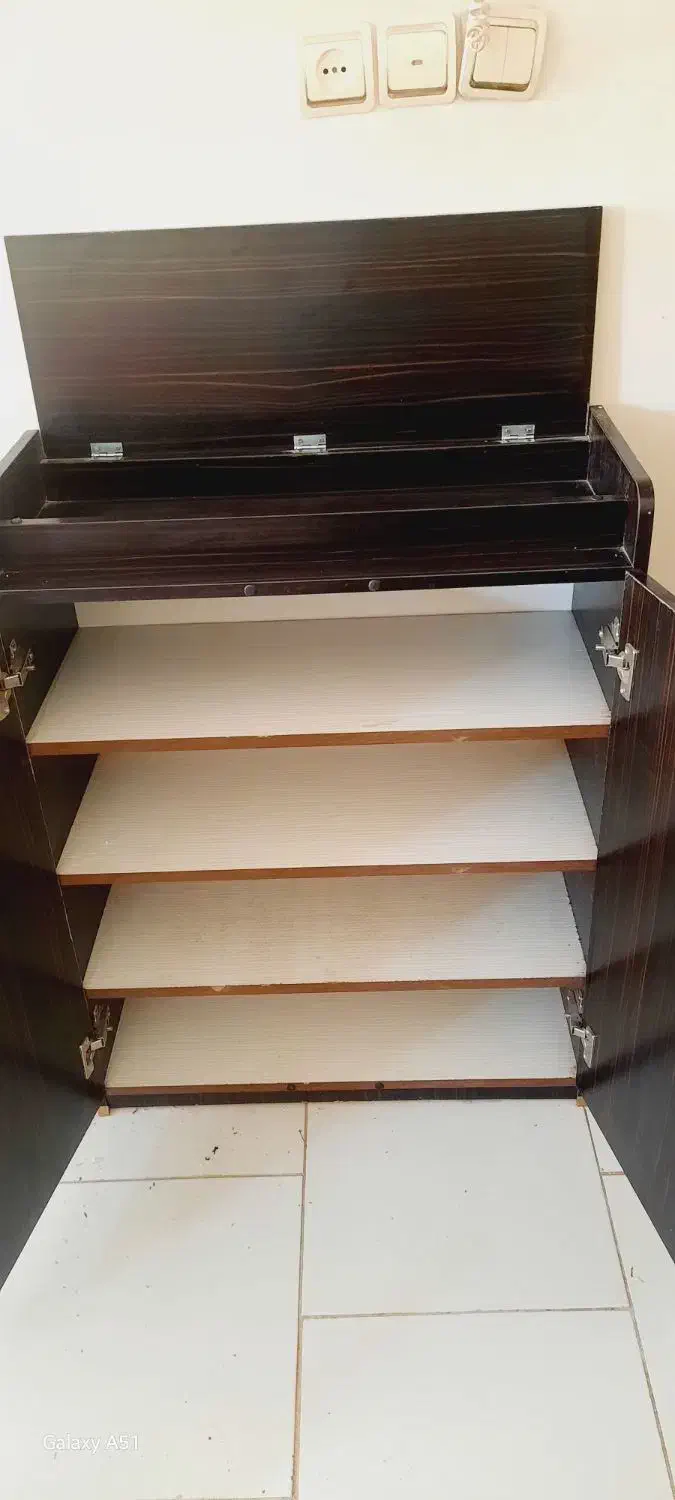 جاکفشی سالم|جاکفشی، کمد، دراور|شاهرود, |دیوار