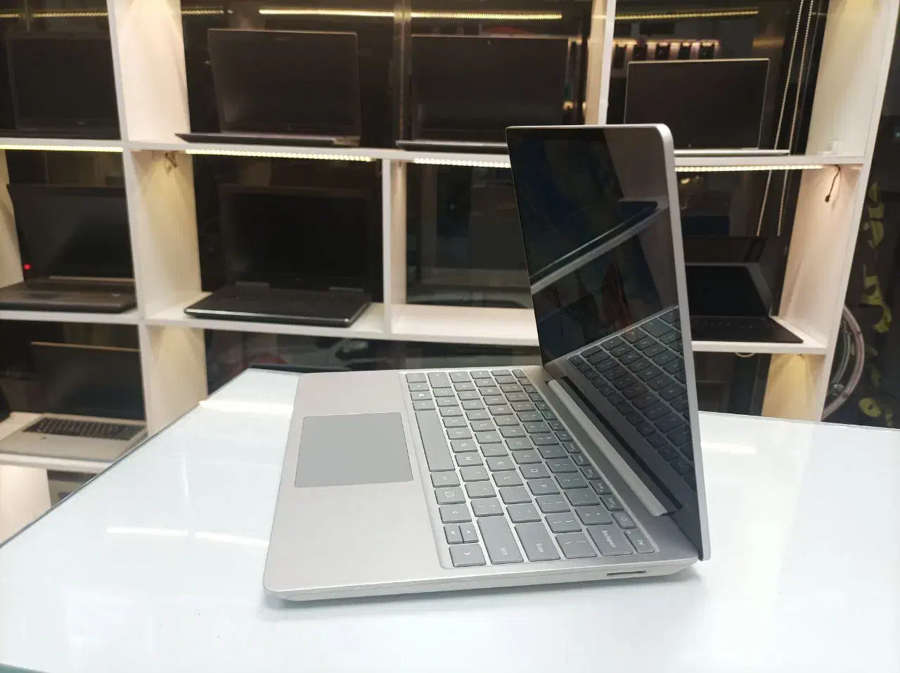 surface laptop Go   فروش اقساطی نوت بوک مثلث|رایانه همراه|سمنان, |دیوار