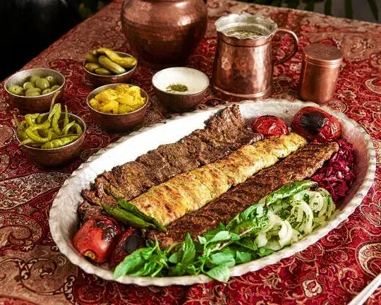 غذای بیرون بر سنتی ایرانی|خدمات پذیرایی، مراسم|شهرکرد, |دیوار