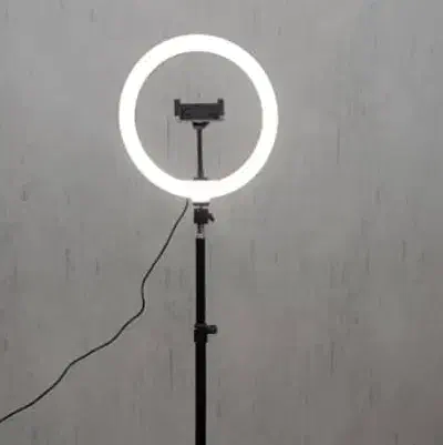 رینگ لایت 10 اینچی با چندحالت نوری|آرایشگاه و سالن‌های زیبایی|سبزوار, قاضی زاد|دیوار