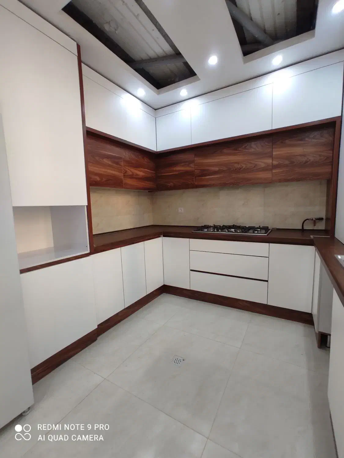 منشی و مسئول فروش دفتر دکوراسیون|استخدام اداری و مدیریت|پاکدشت, پاکدشت (مامازند)|دیوار