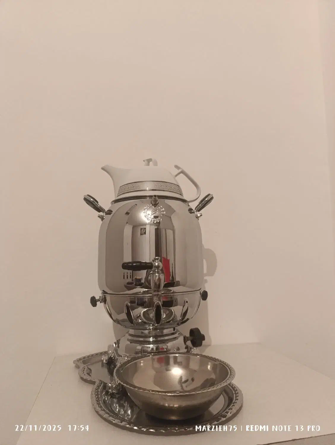 سماورگازی ب همراه قوری و کاسه و سینی|سماور، چای‌ساز، قهوه‌ساز|محمدیه-قزوین, |دیوار