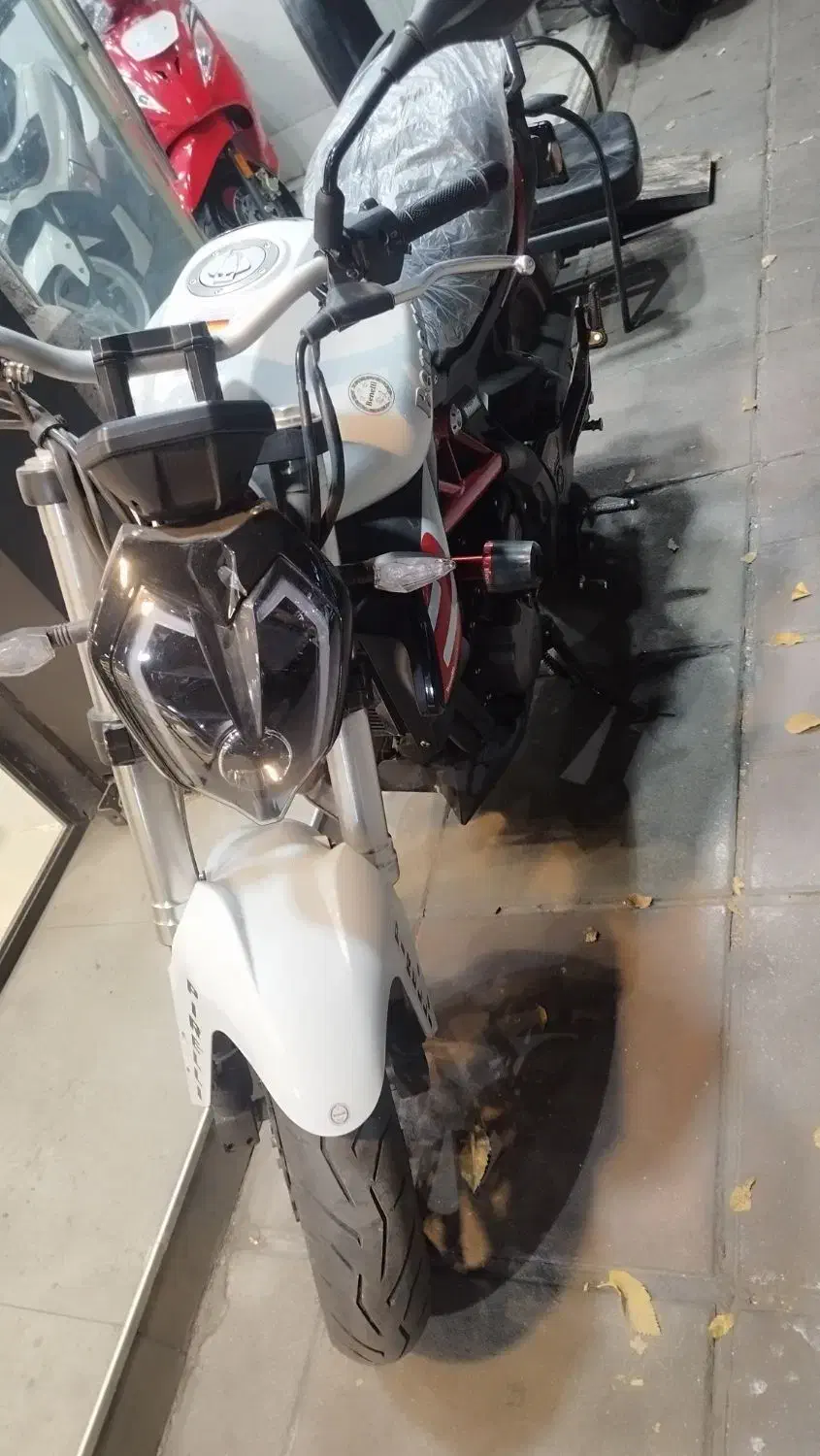 بنلی ۴۰۳ کارکرد ۳۰۰۰ نقد و اقساط|موتورسیکلت|تهران, گمرک|دیوار