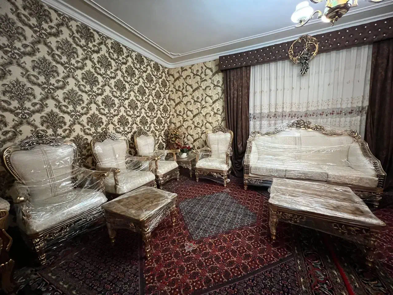 مبل سلطنتی|مبلمان خانگی و میز عسلی|شاهین دژ, |دیوار