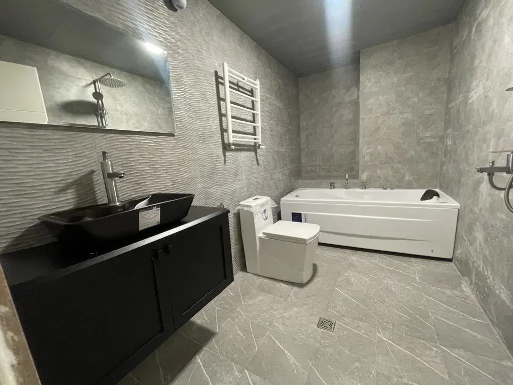 ۳خوابه تک واحدی ۲پارکینگه خیابان ۹۸|اجارهٔ آپارتمان|رشت, گلسار|دیوار