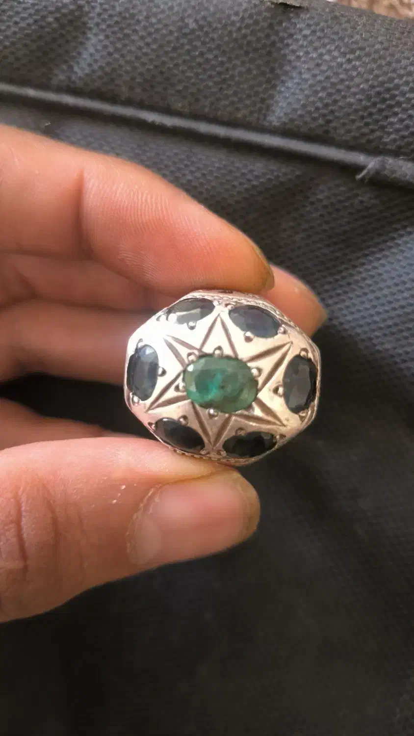 زمرد پنج شیر|جواهرات|اصفهان, طاحونه|دیوار