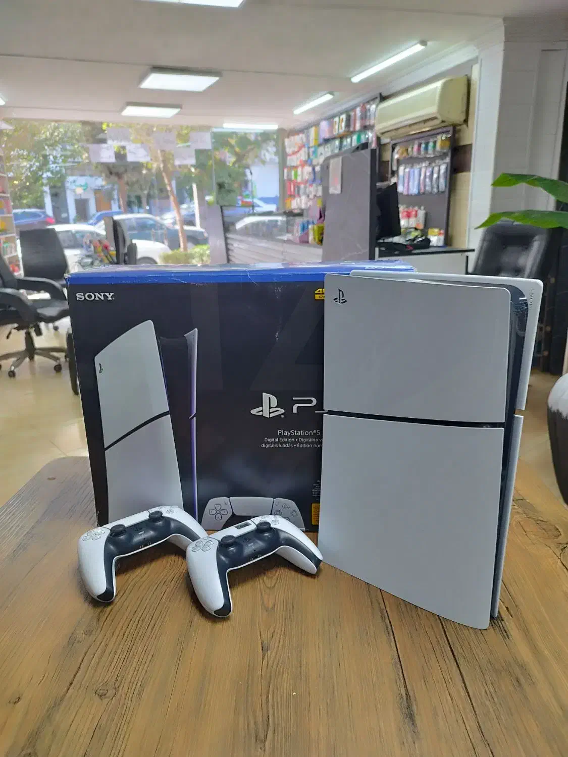 پلی استیشن ۵ اسلیم دیجیتال ۲ ماه کار کرده|کنسول، بازی ویدئویی و آنلاین|کرج, گوهردشت|دیوار