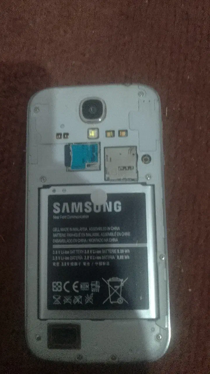 گوشی|موبایل|کرج, حصارک بالا|دیوار