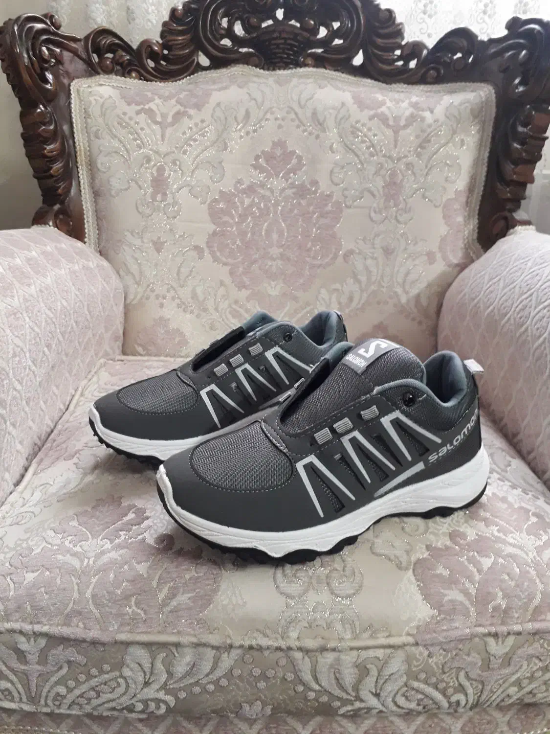 کفش اسپرت مارک سالمون|کیف، کفش، کمربند|اندیشه, اندیشه فاز ۴|دیوار