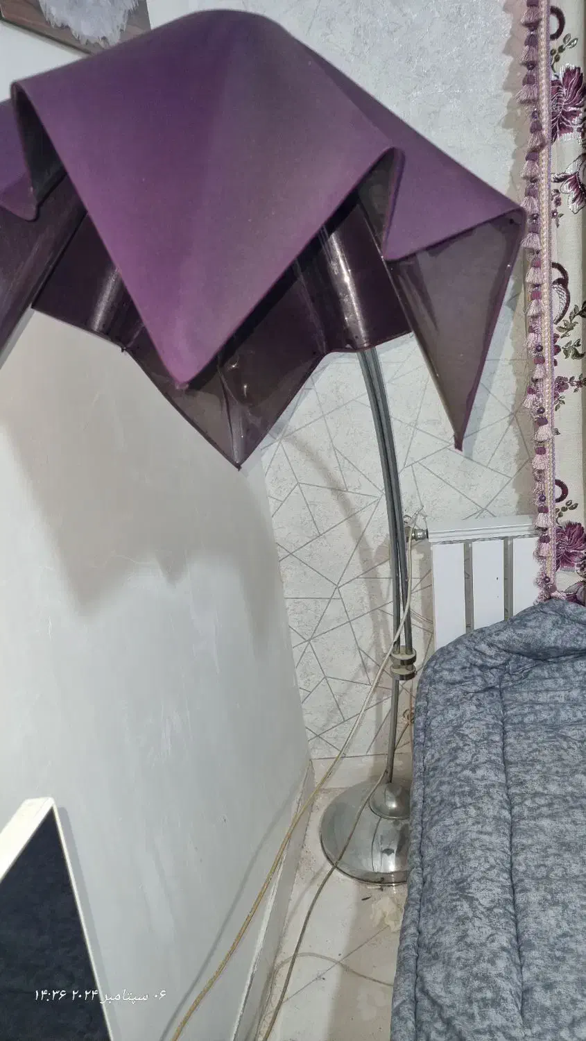 آباژور ایستاده|چراغ خواب و آباژور|چهارباغ, |دیوار