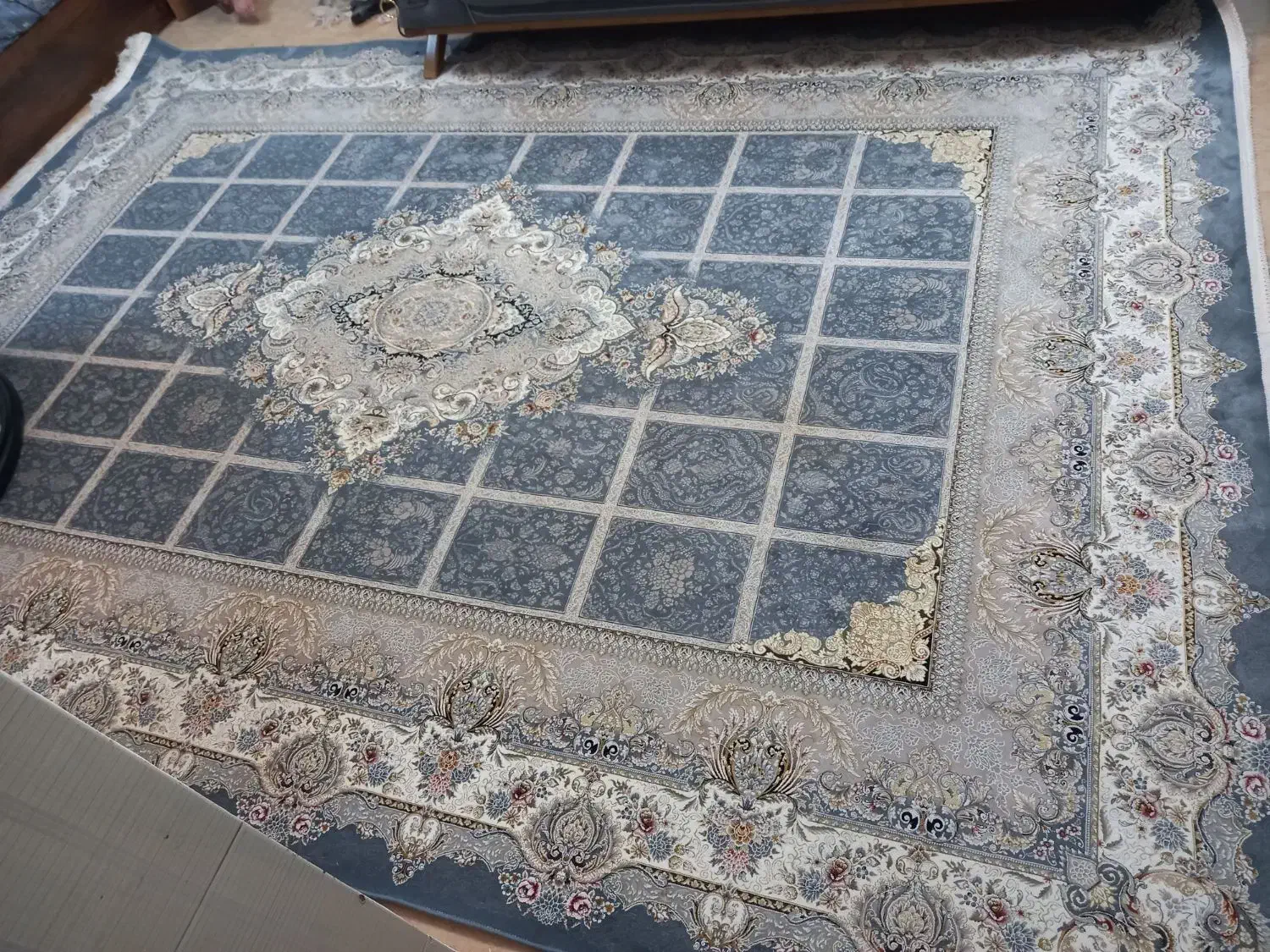 فرش ۹متری ۱۲۰۰شانه|فرش|صومعهسرا, |دیوار