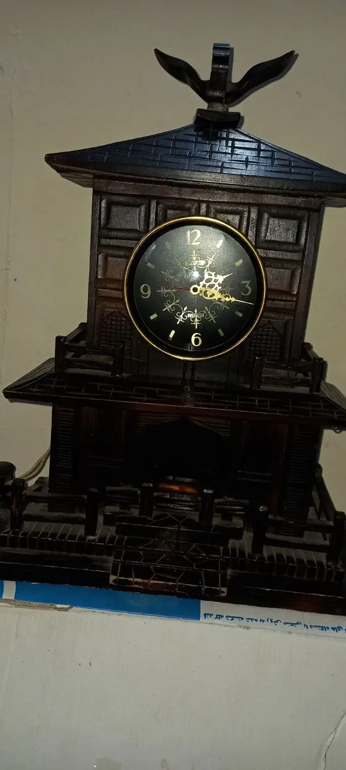 ساعت عتیق رومیزی|کلکسیون اشیاء عتیقه|خرم‌آباد, |دیوار