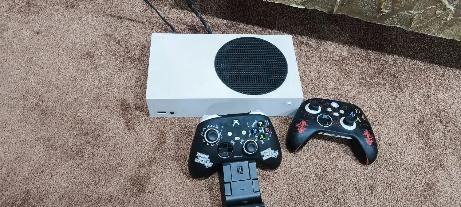 Xbox series s دو دسته|کنسول، بازی ویدئویی و آنلاین|دزفول, |دیوار