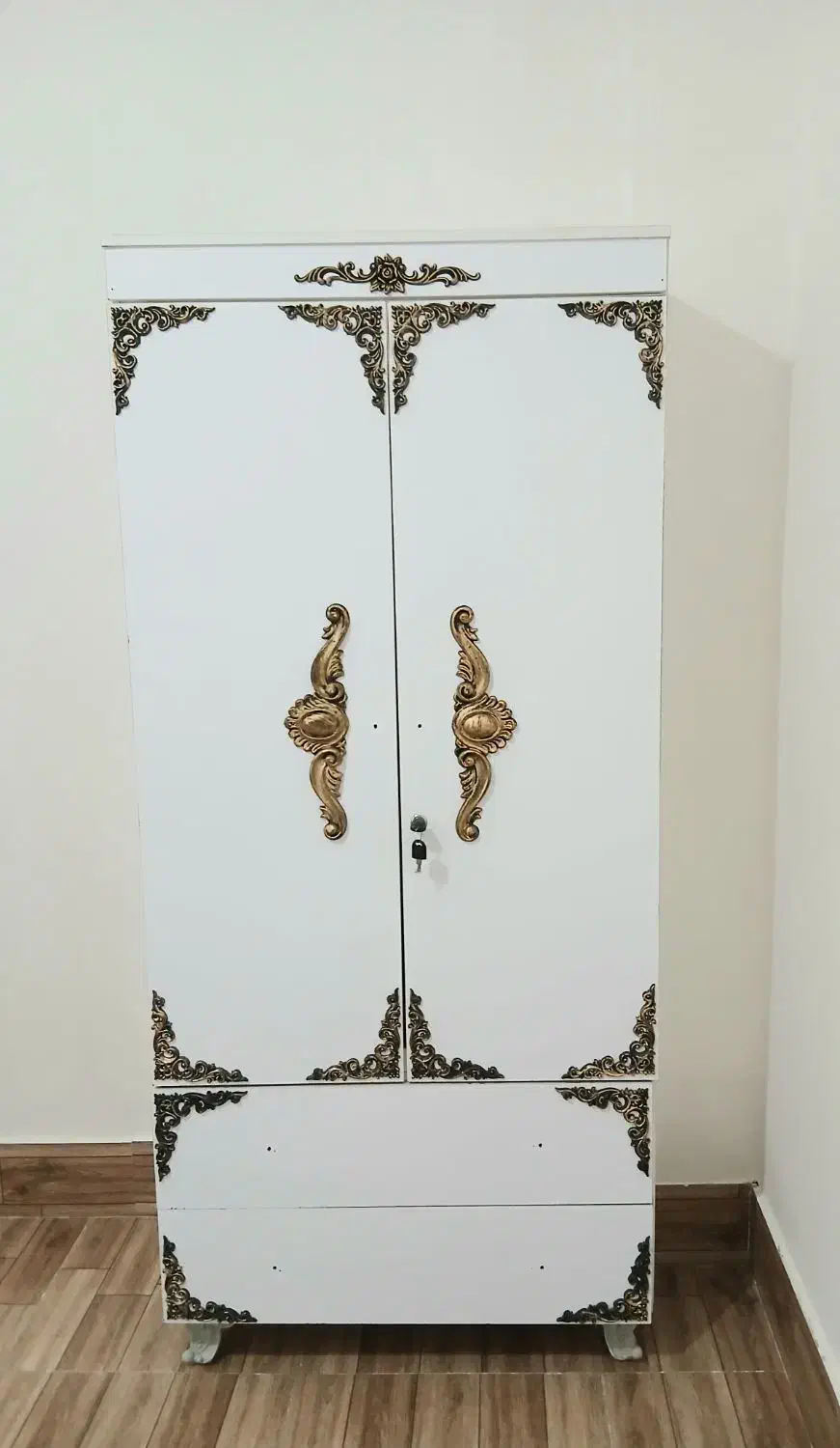 کمد و ویترین|بوفه، ویترین، کنسول|میانه, |دیوار