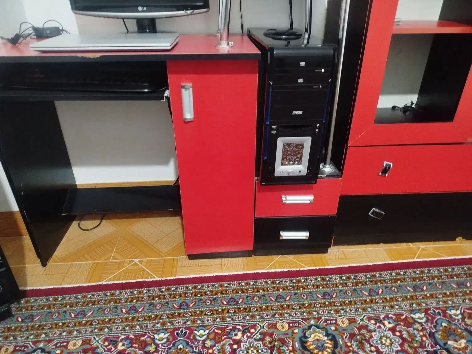 کمد و میز تحریر|میز تحریر و کامپیوتر|ملایر, |دیوار