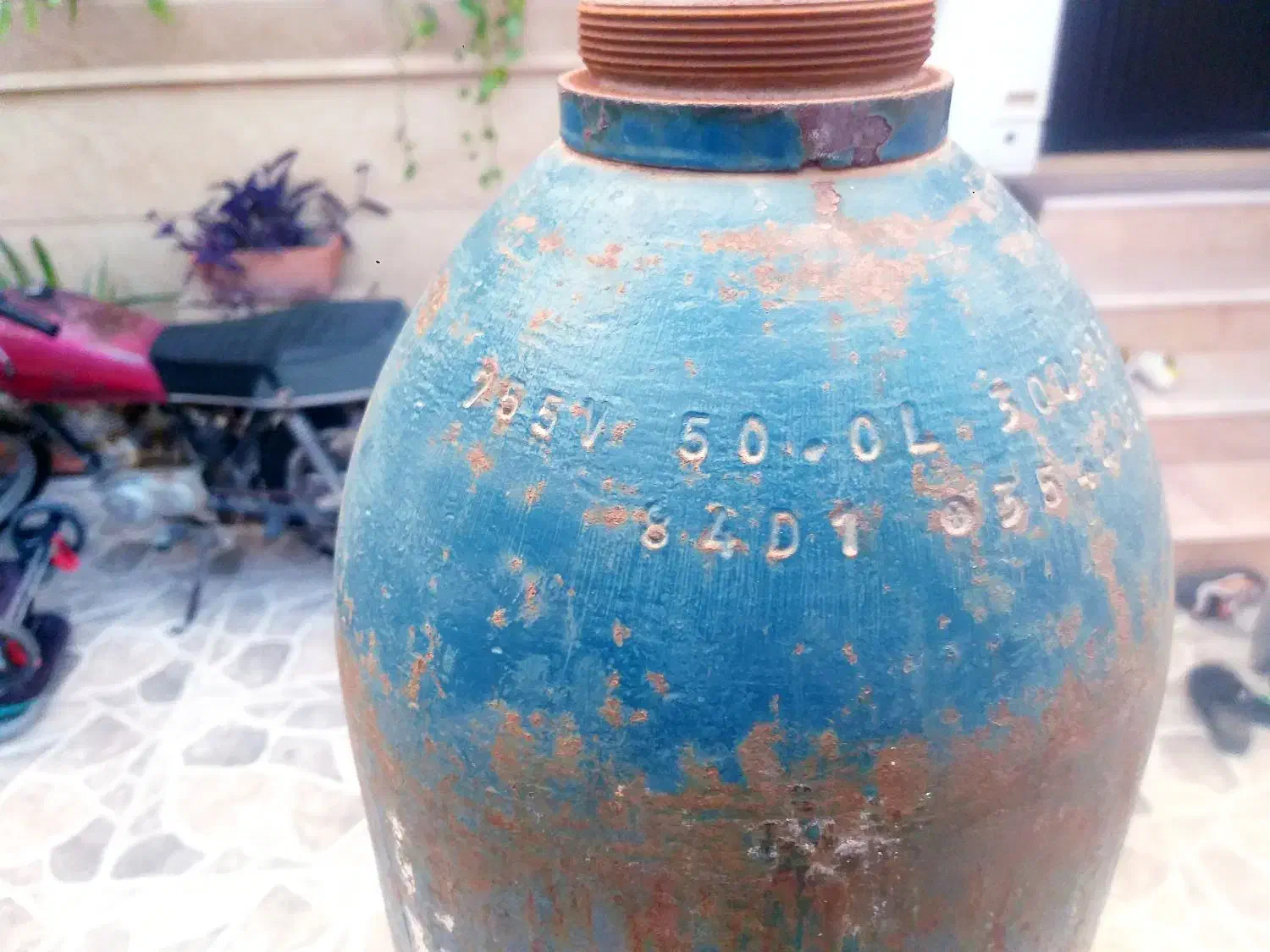 کپسول آرگون|ابزارآلات|چغادک, |دیوار