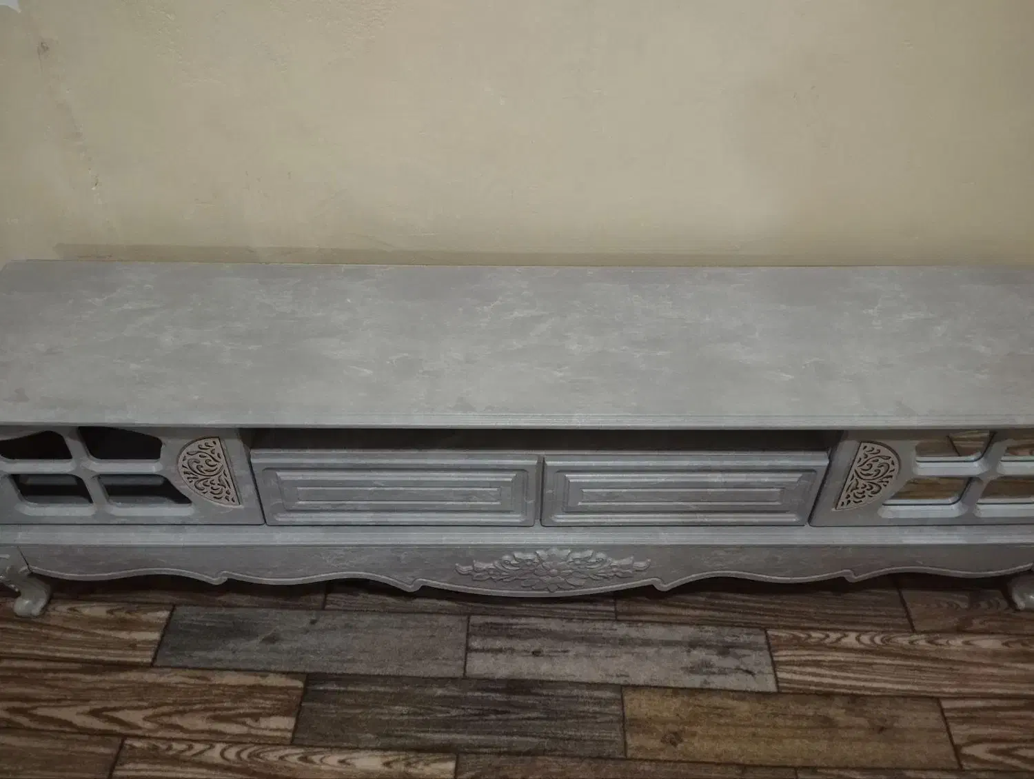 میز تلویزیون آکبند و سلفون پیچ|میز تلویزیون|اشتهارد, |دیوار