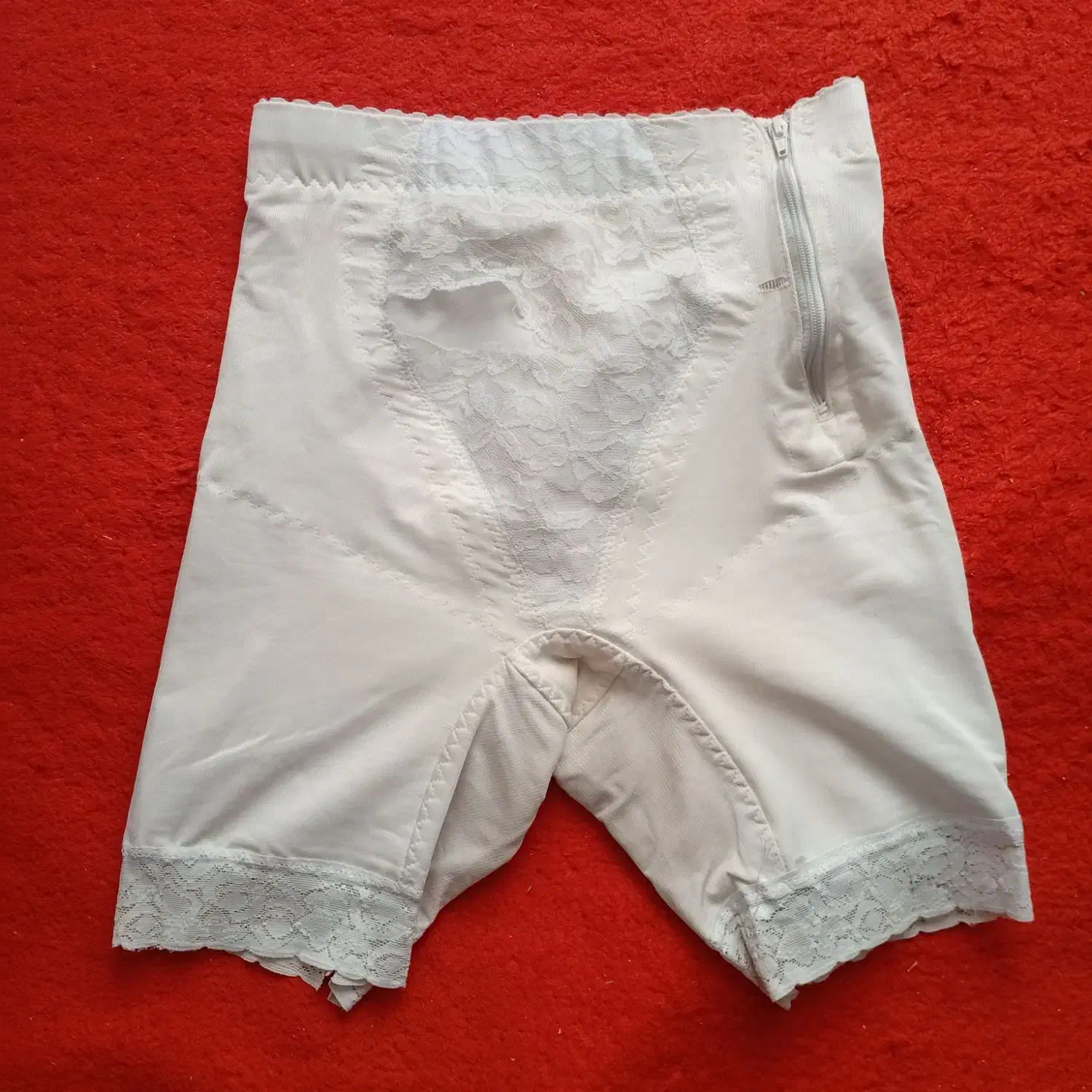 گن مادام اصل اعلا|لباس|اراک, |دیوار