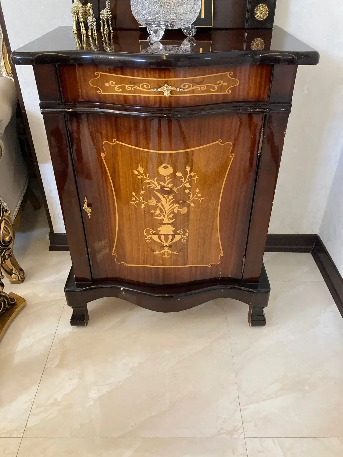 کنسولی|بوفه، ویترین، کنسول|مشهد, فرهنگیان (شهرک غرب)|دیوار