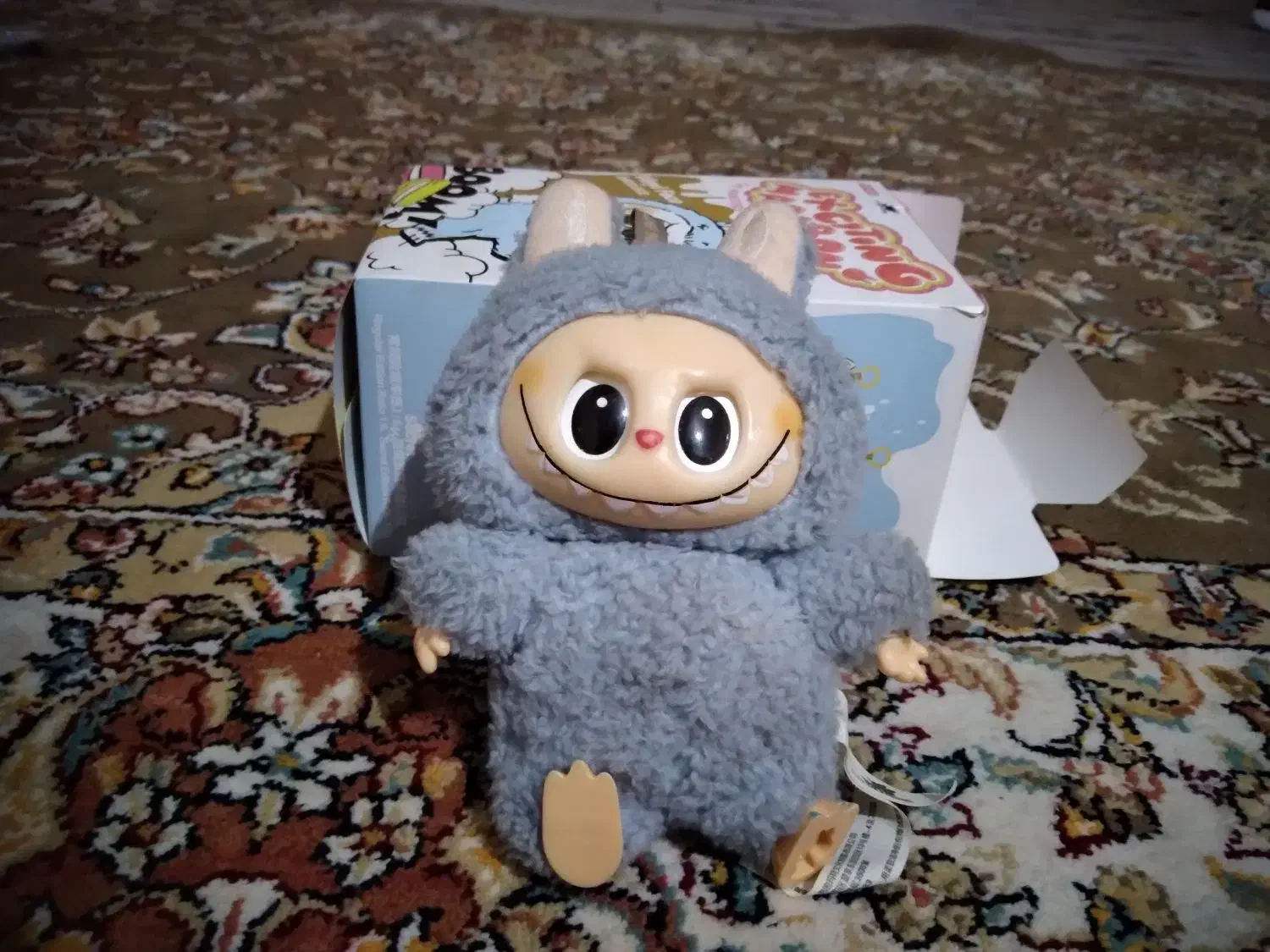 عروسک لبوبو|اسباب‌‌بازی|یاسوج, |دیوار