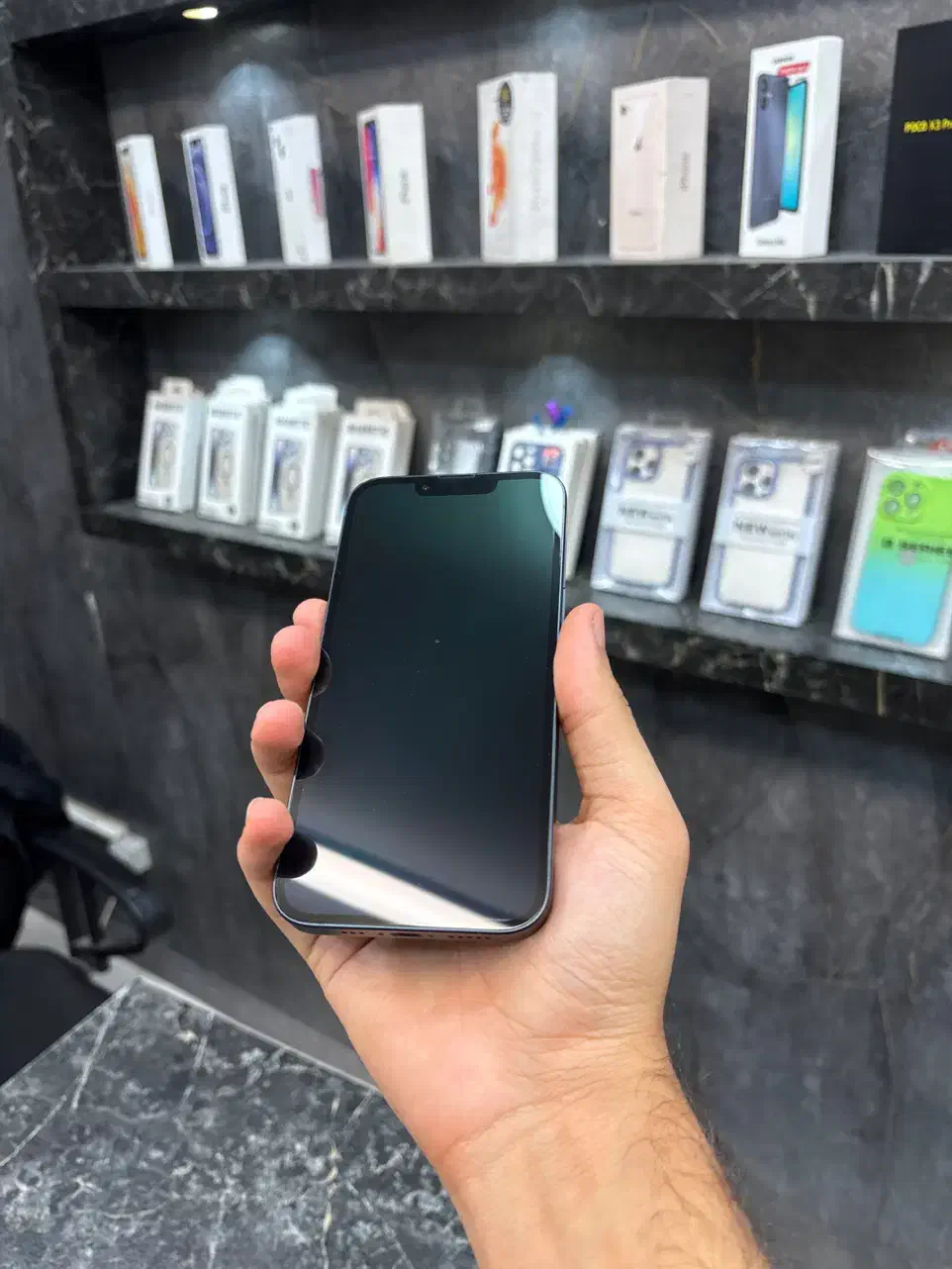 آیفون ۱۳ نرمال|موبایل|اصفهان, باغ زرشک|دیوار