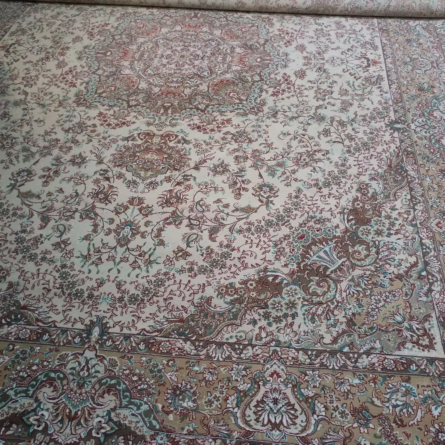 فرش ۱۲متری با کناره ۱×۲|فرش|بندرعباس, |دیوار