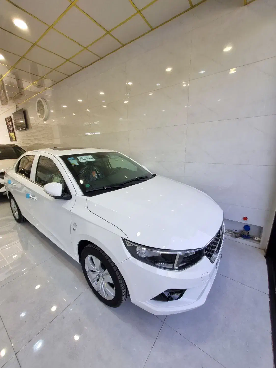 تارا v4 سفید مدل ۱۴۰۴|خودرو سواری و وانت|قم, قلعه کامکار|دیوار