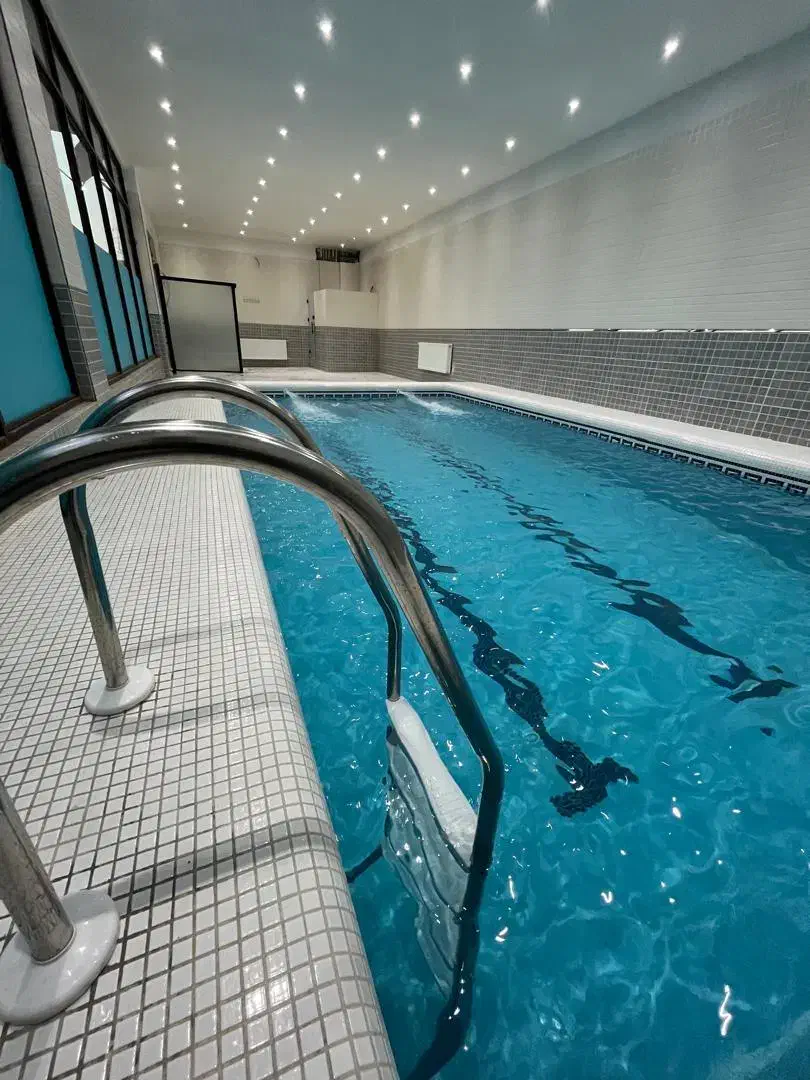 اجاره روزانه ویلا استخر دار کد 1088|اجارهٔ کوتاه‌مدت ویلا و باغ|رودهن, |دیوار