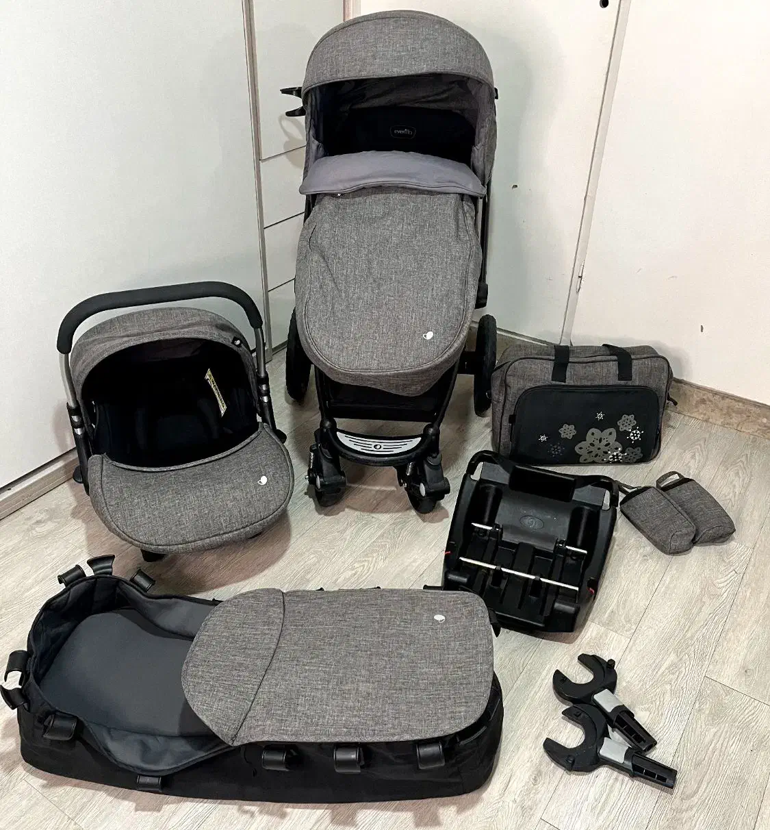 کالسکه آمریکایی ایون فلو|کالسکه و لوازم جانبی|تهران, منیریه|دیوار