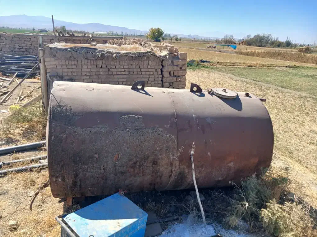 تانکر|ابزارآلات|کبودرآهنگ, |دیوار