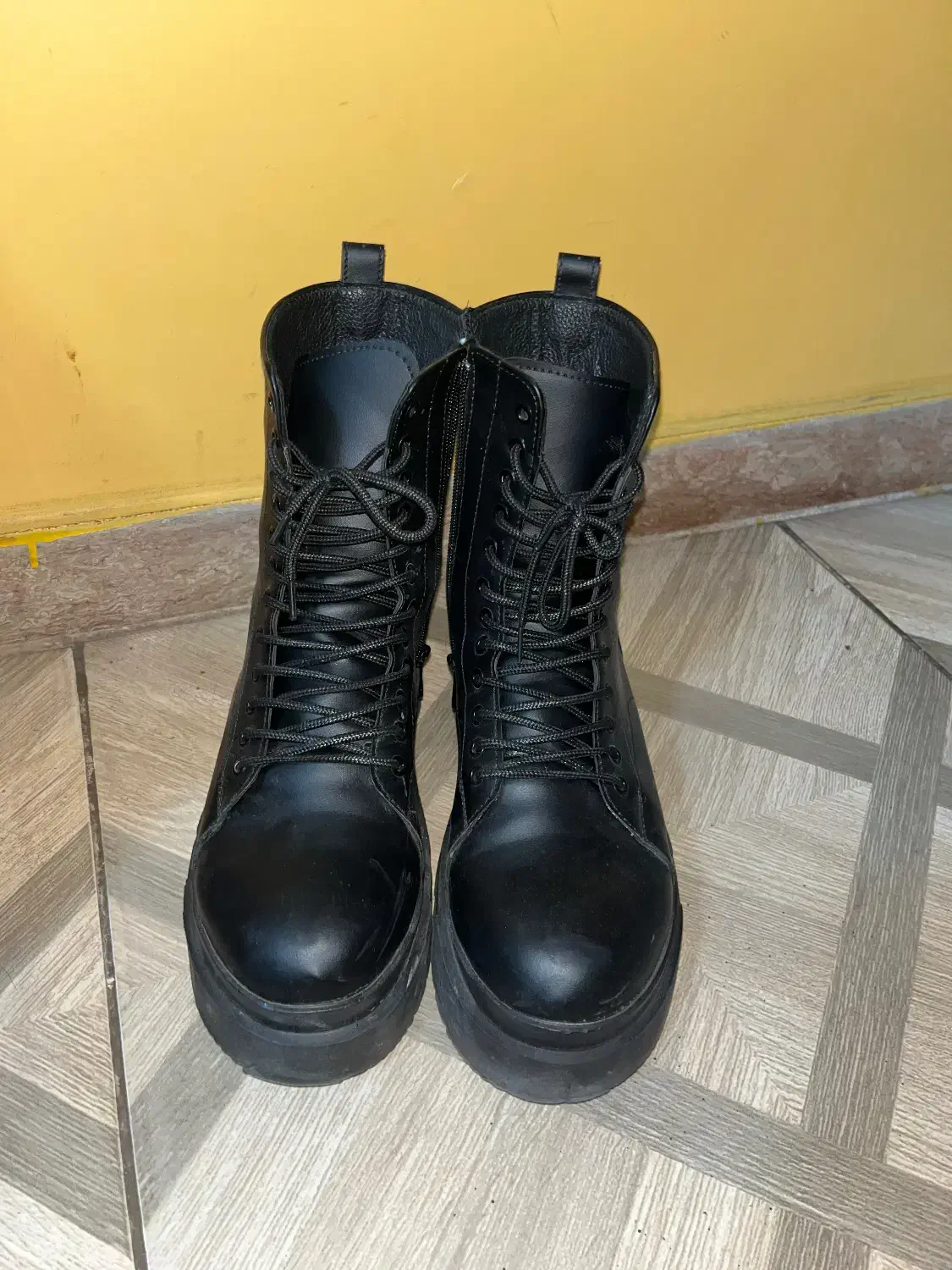 بوت مشکی سایز ۴۰|کیف، کفش، کمربند|تهران, تهرانپارس جنوبی|دیوار