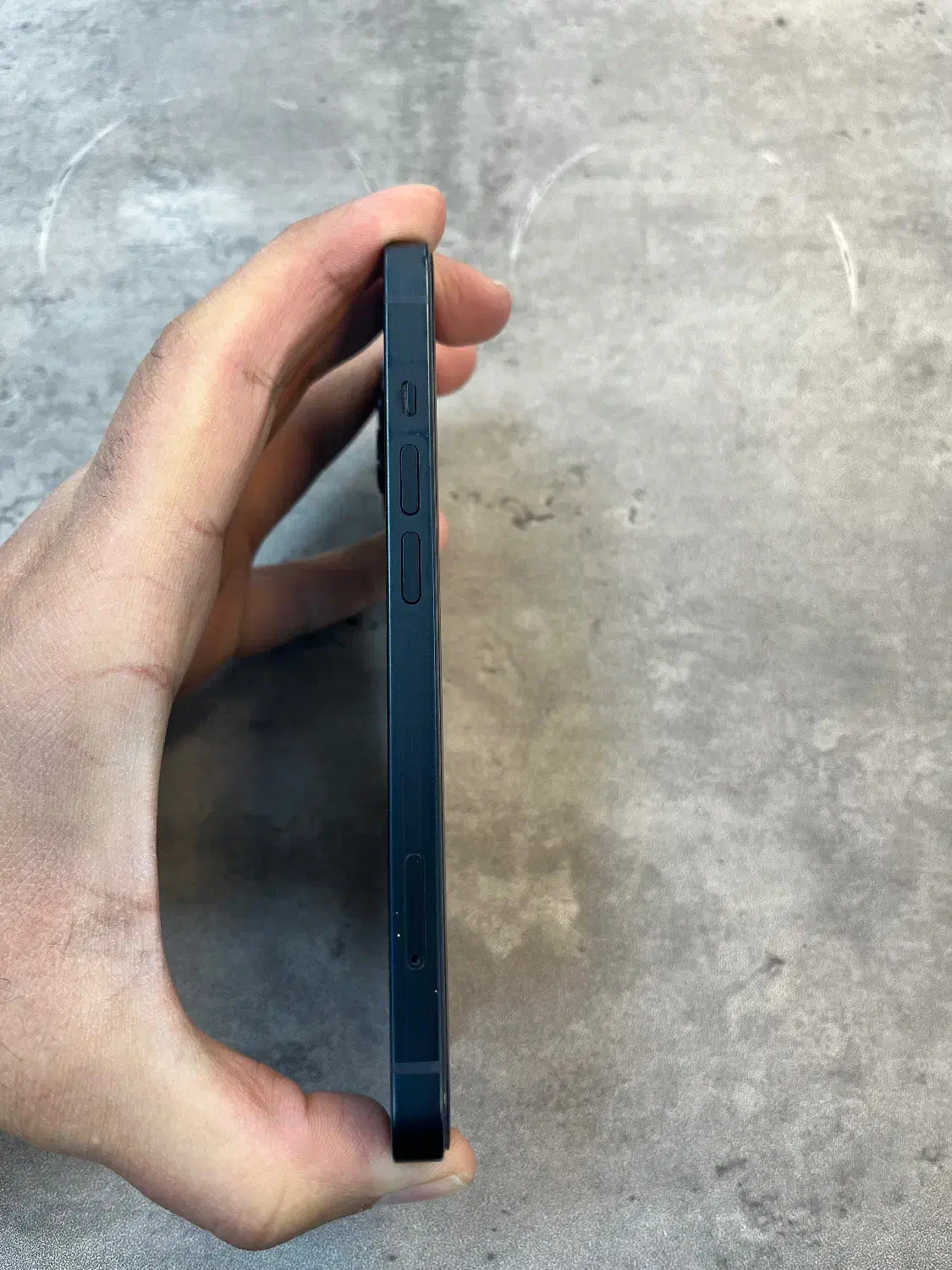 آیفون ۱۳ مشکی باطری ۸۱|موبایل|تهران, اوقاف|دیوار