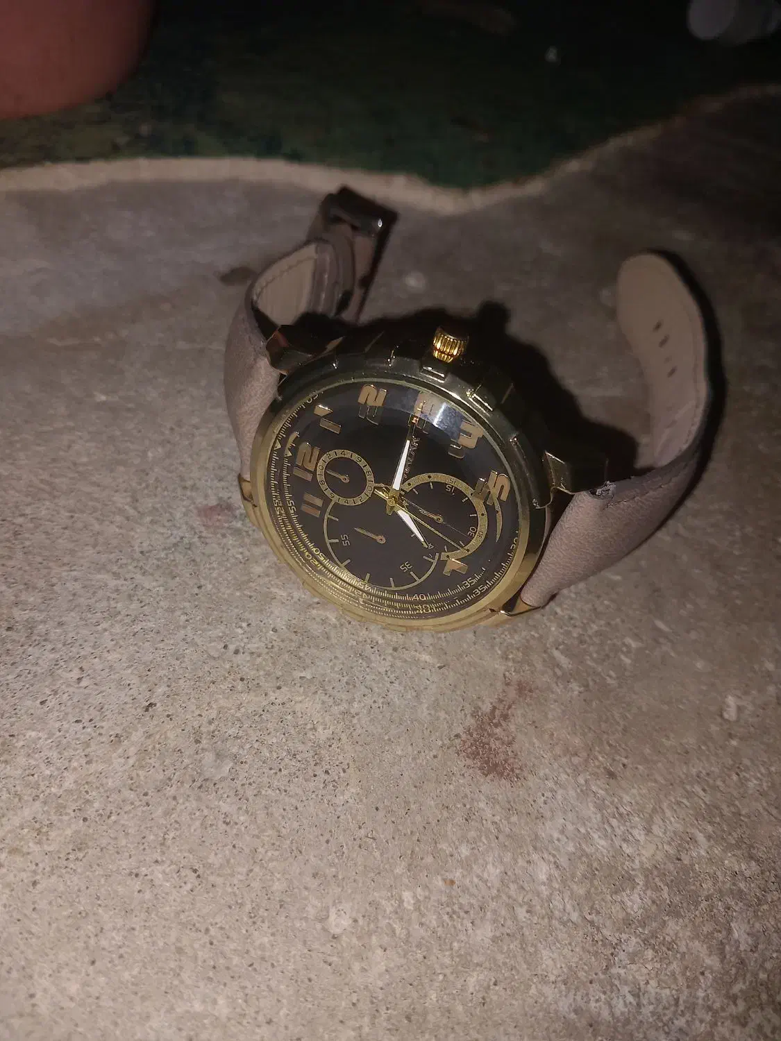 ساعت رنگ ثابت دسته چرم|ساعت|رودشت (چهارمحال و بختیاری), |دیوار