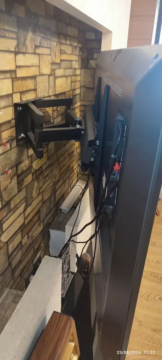 نصب پایه دیواری انواع تلویزیون متحرک و ثابت|خدمات پیشه و مهارت|ارومیه, |دیوار