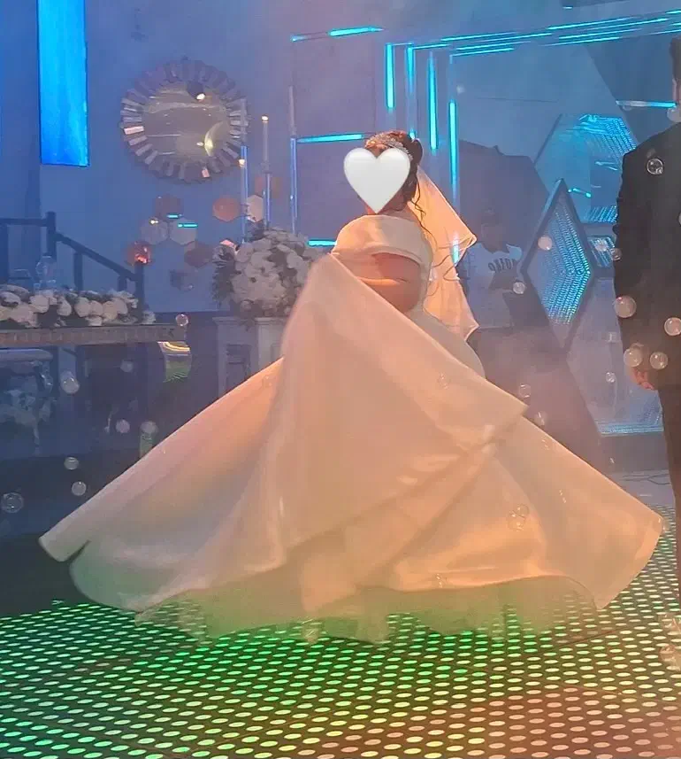 لباس عروس|لباس|ابهر, |دیوار