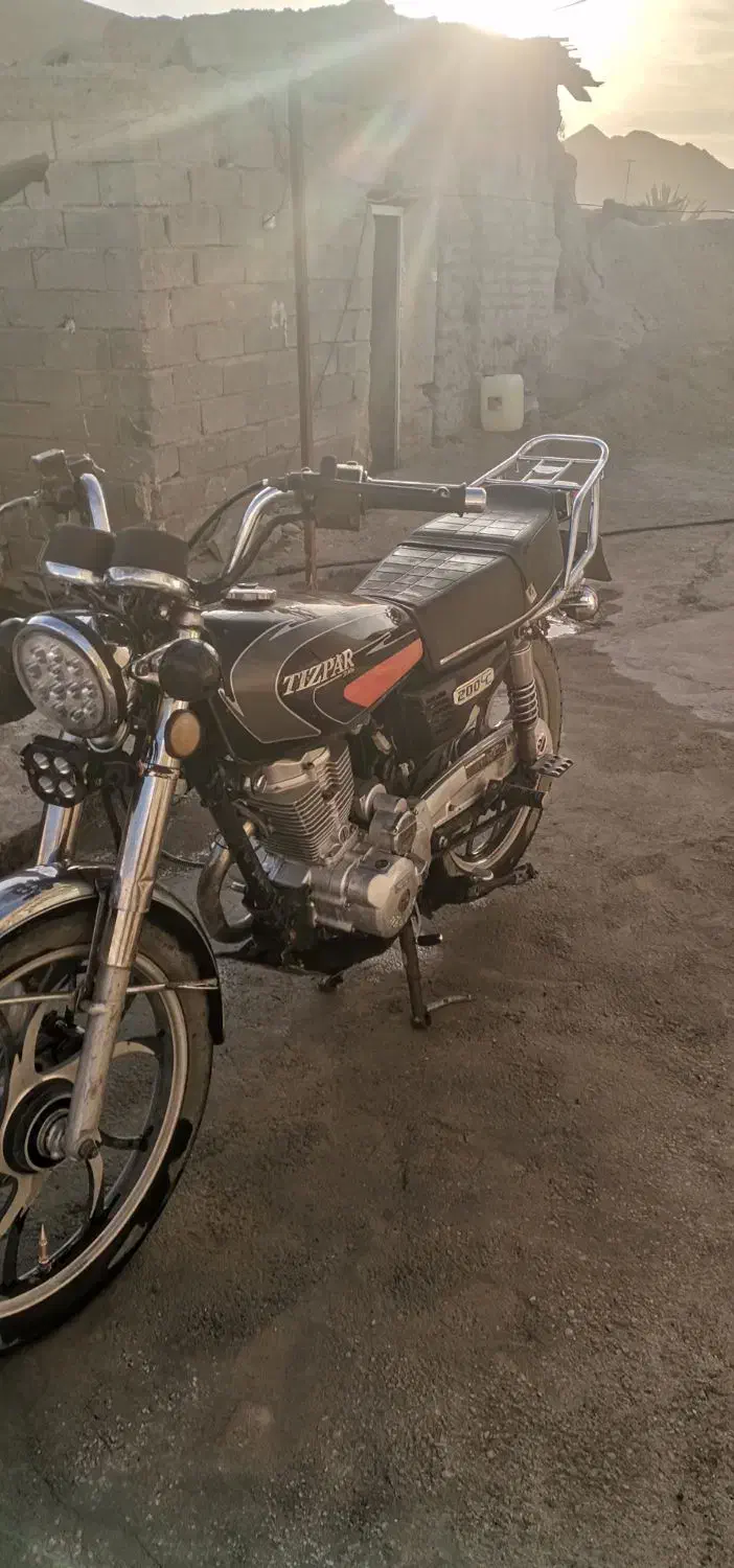 تیزپر|موتورسیکلت|جالق, |دیوار