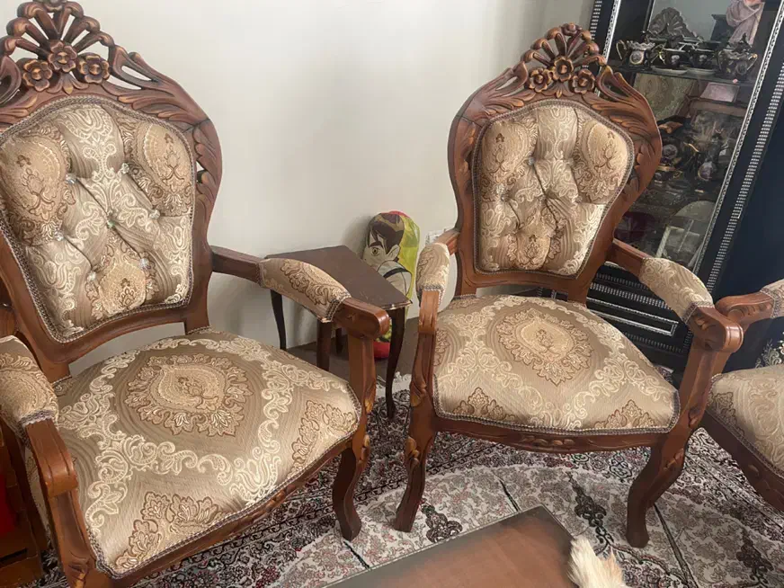 مبل ۷نفره چوب گردو|مبلمان خانگی و میز عسلی|بومهن, |دیوار
