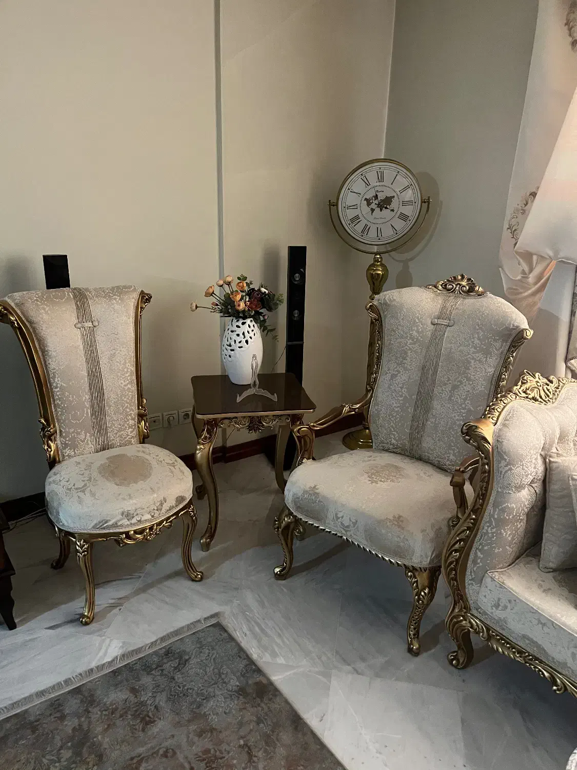 مبل سلطنتی مدرن با میز نهارخوری|مبلمان خانگی و میز عسلی|مشهد, نیروی هوایی|دیوار