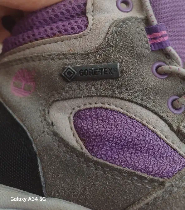 کفش یا بوت بچگانه اورجینال|کفش و لباس بچه|اشتهارد, |دیوار