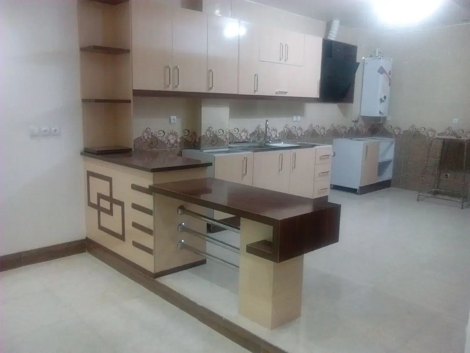 اجاره آپارتمان ۱۲۰ متری در چمگردان|اجارهٔ آپارتمان|لنجان, |دیوار