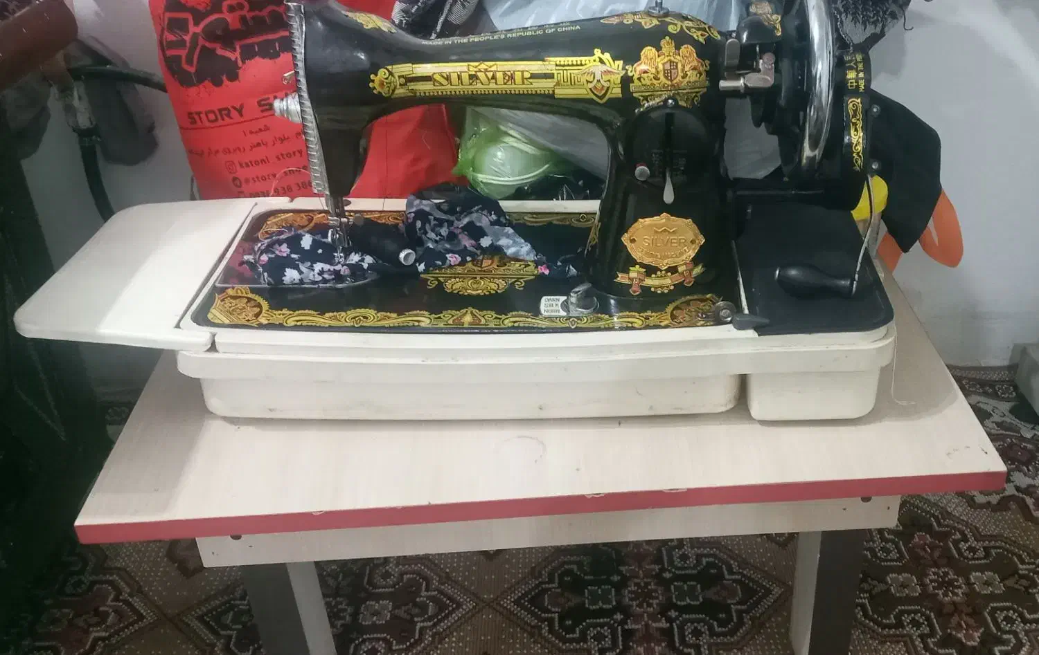 چرخ خیاطی سیلور|چرخ خیاطی و ریسندگی|رشت, معلولین|دیوار