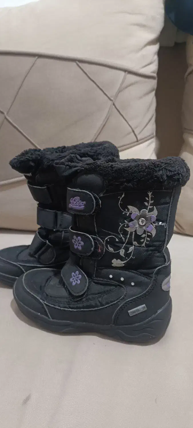 کفش سایز ۴۰ اکبند پوتین دخترانه مارک دار سایز۳سال|کیف، کفش، کمربند|مهاباد (آذربایجان غربی), |دیوار