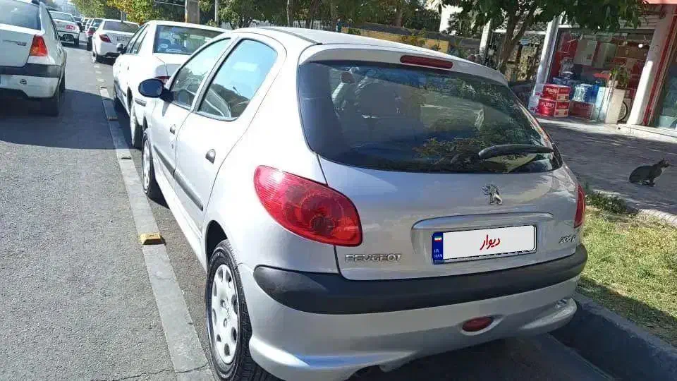 ۲۰۶ اتومات مدل ۸۸|خودرو سواری و وانت|شیراز, ابیوردی|دیوار