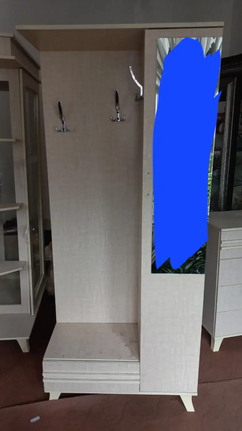 جاکفشی|جاکفشی، کمد، دراور|خوی, |دیوار