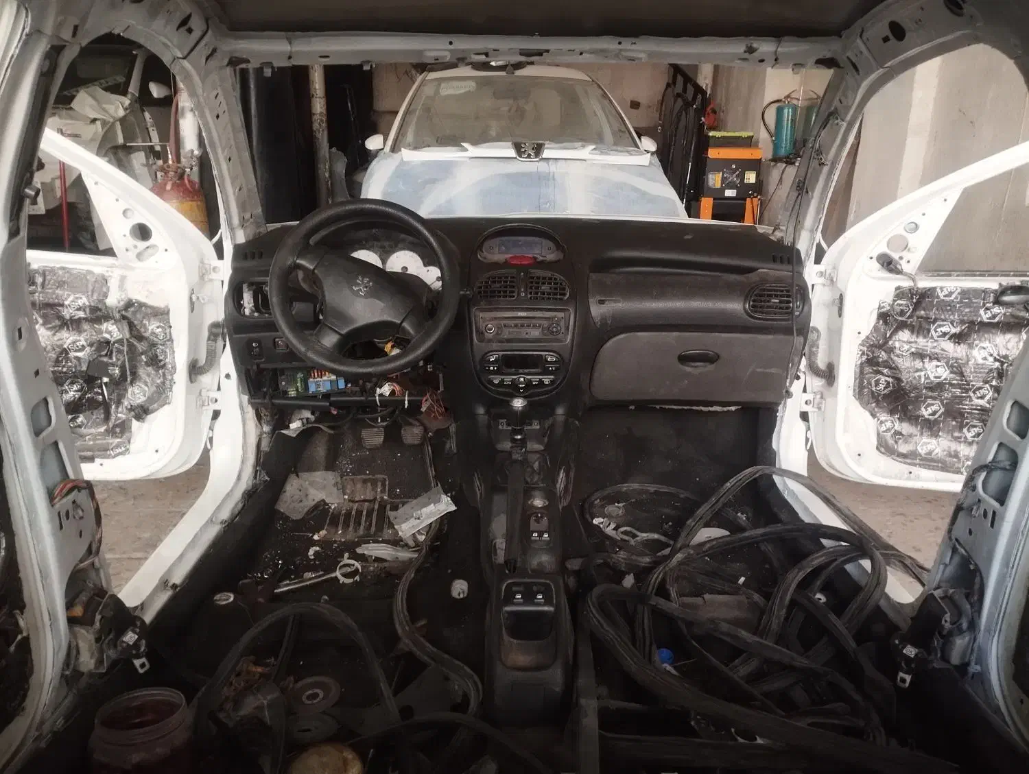 باتریسازی سیار و نصاب سیستم صوتی سیار|خدمات موتور و ماشین|اسلامشهر, شهرک مفیدی|دیوار